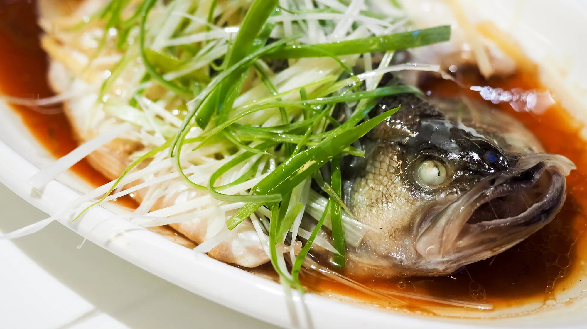 Easy-Steamed-Fish-2000x1125