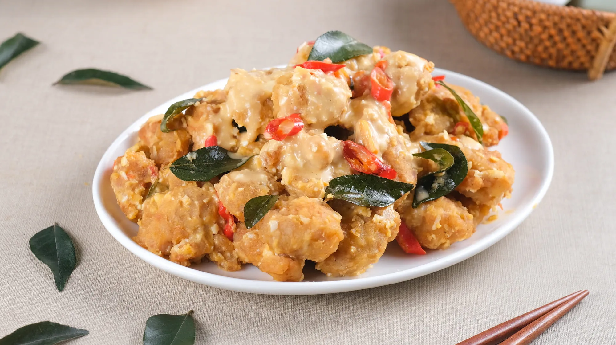 Stir Fried Chicken with Egg Yolk Sauce